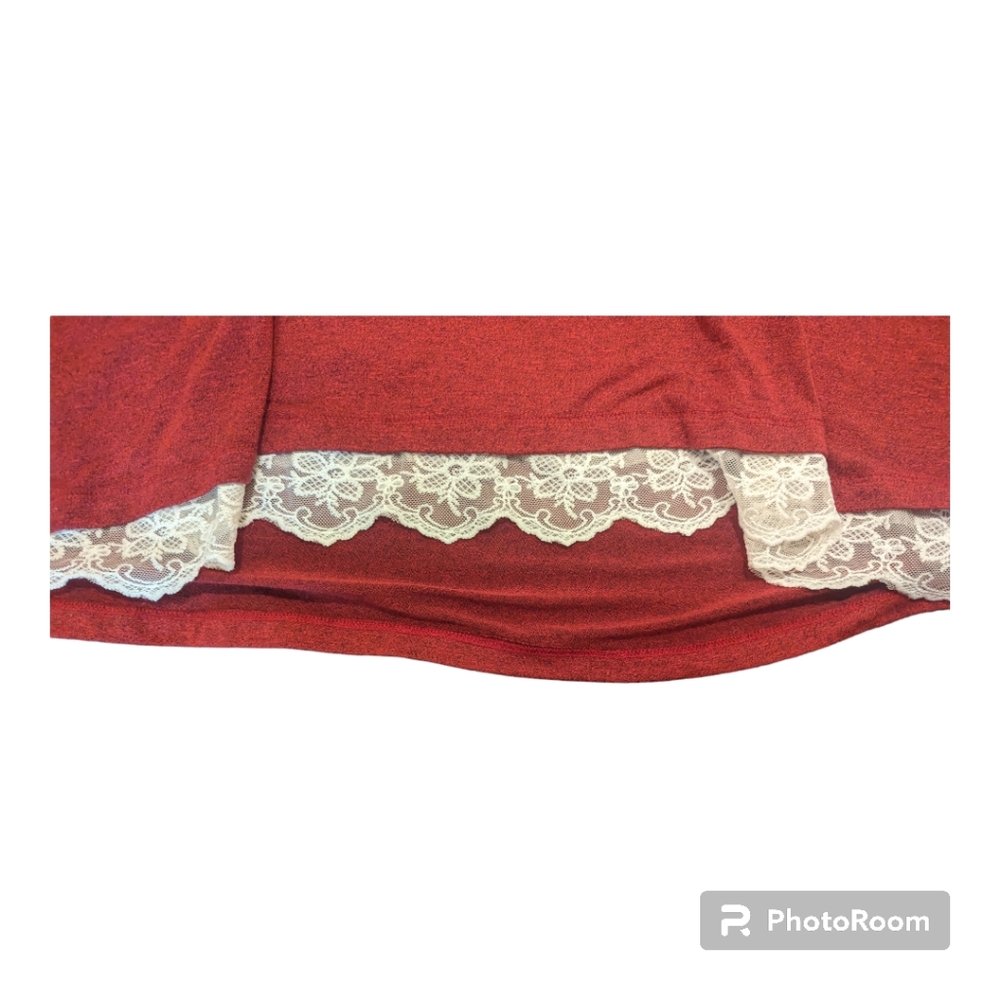 Unbranded Burgundy long sleeve fit and flare with lace detail across the front. - Picture 2 of 4